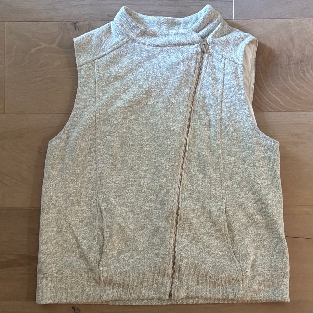 Club Monaco M Vest with Asymmetrical Zipper